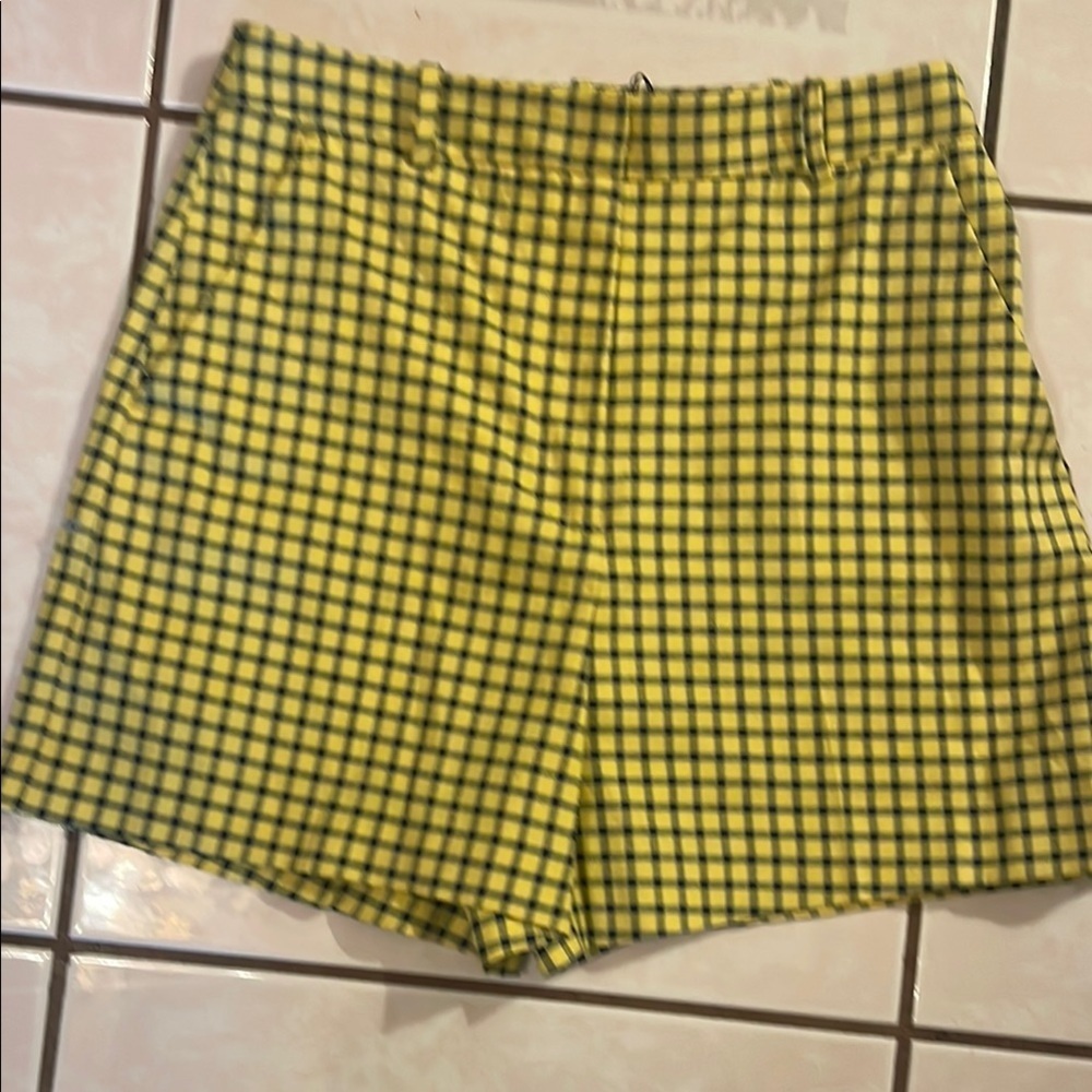 Zara checkered high rise Shorts size large - Picture 3 of 4